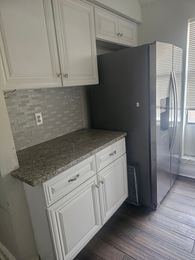 Foto del edificio - 2310 Cortland Cir