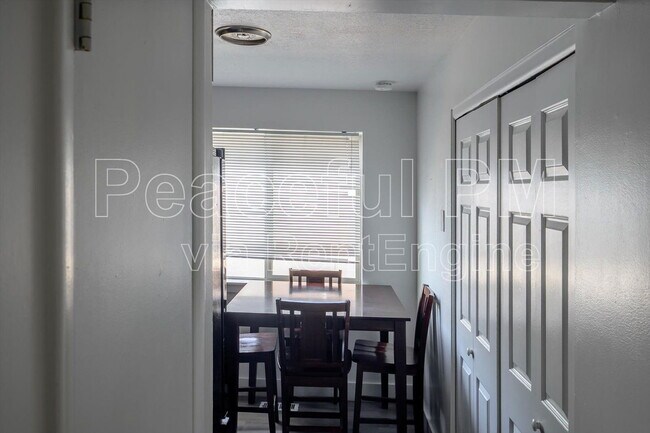 Foto del edificio - 3646 S 700 E