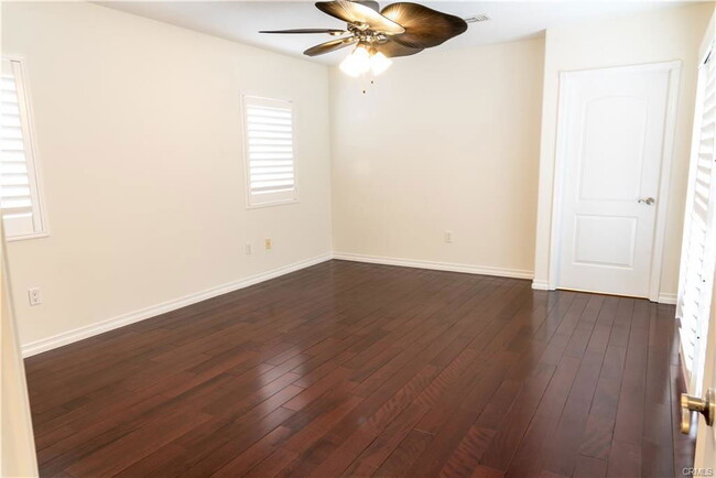 Building Photo - 4947 Fulton Ave