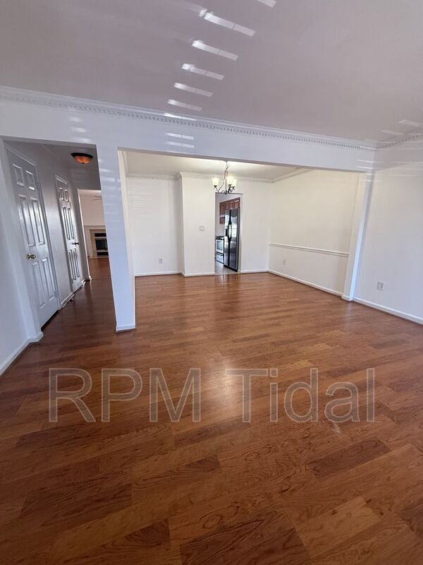 Foto del edificio - 713 Westminster Ln