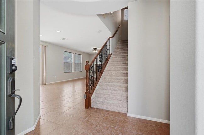 Building Photo - 2206 Cast Pebble Dr