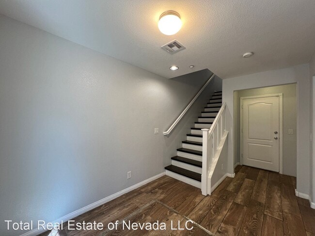 Building Photo - 3 br, 3.5 bath House - 8929 Gobelin Tapest...