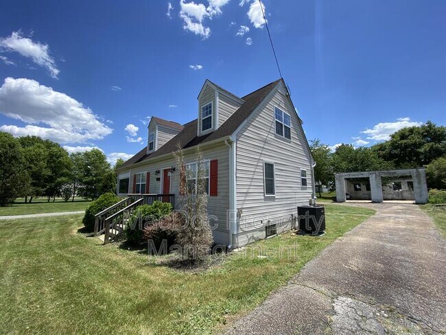 Building Photo - 6618 Old Plank Road