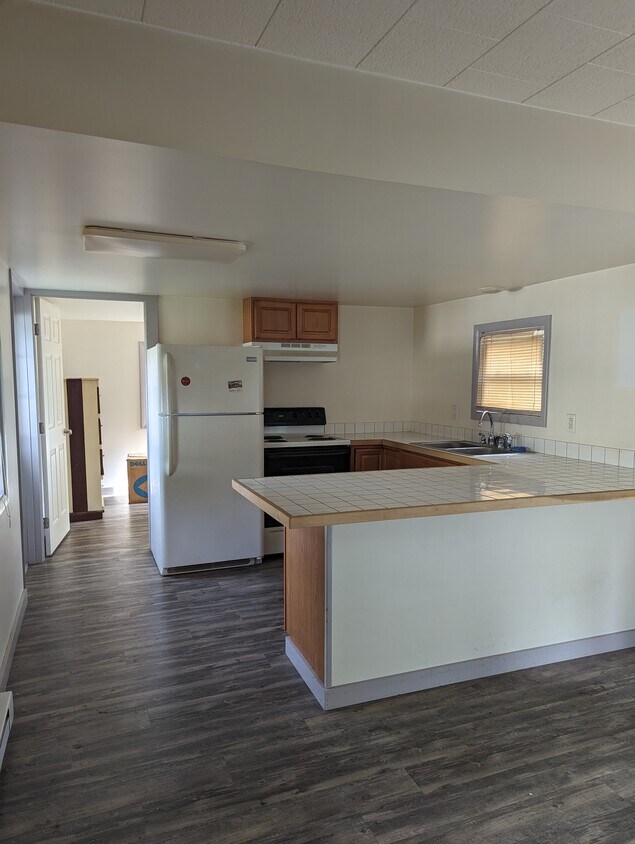 Primary Photo - 19 Garrow Way