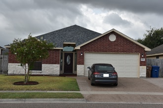 Building Photo - 6145 Ortiz Dr