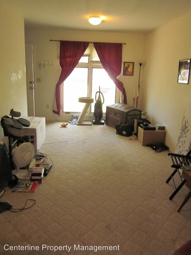 Foto del edificio - 817-819 Thurston St