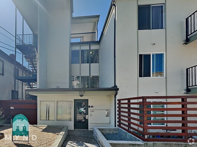 Building Photo - 240 Athol Ave