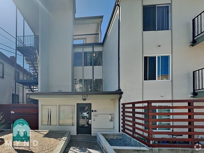 Building Photo - 240 Athol Ave