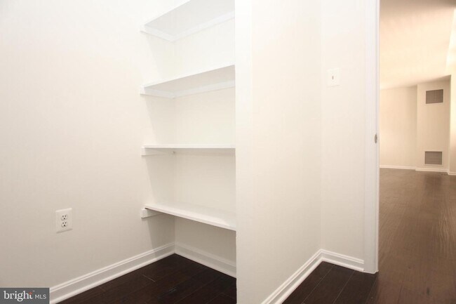 Foto del edificio - 3299 K St NW