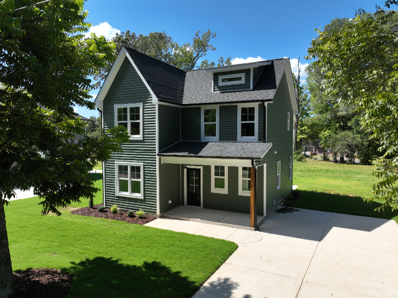 Primary Photo - 606 Coggeshall St