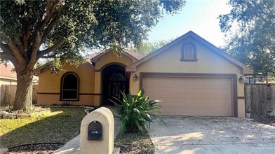 Building Photo - 10 Selena St