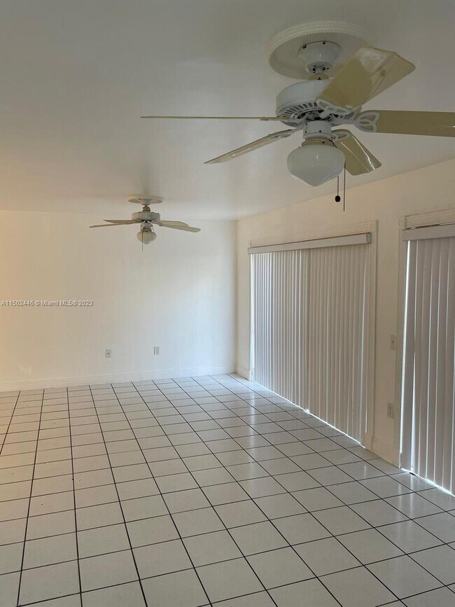 Building Photo - 8450 SW 154th Cir Ct