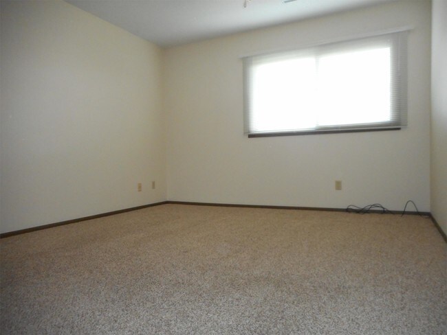 Foto del edificio - 4881 Tama St