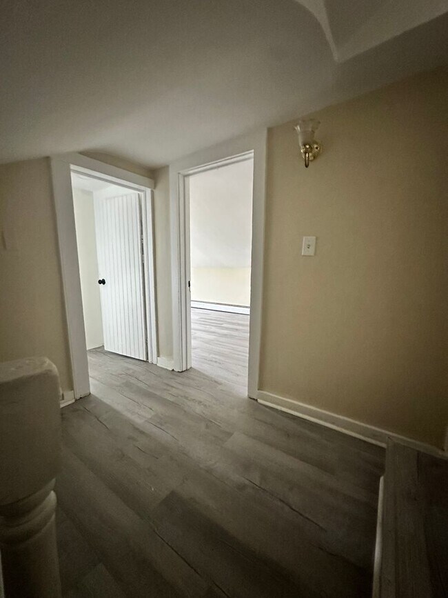 Foto del edificio - 1326-1330 N Washington Street
