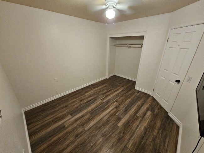 Foto del edificio - 1704 Horseshoe Ct