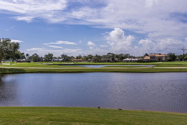 Foto del edificio - 2500 NE 48th Ln