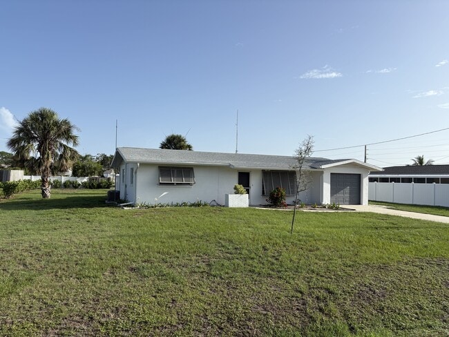 Building Photo - 108 Charles Dr