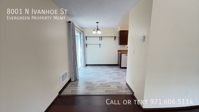 Foto del edificio - 8001 N Ivanhoe St