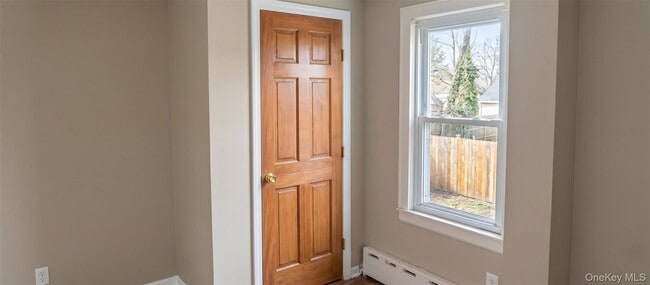 Building Photo - 162 5th Ave