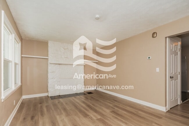 Building Photo - 142 S Delmar Ave