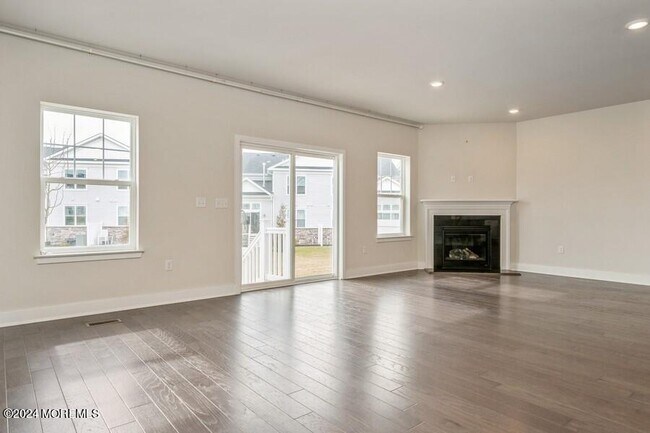 Building Photo - 60 Gerhard Pl
