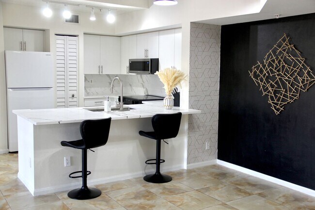 Foto del edificio - 1265 Wildwood Lakes Blvd
