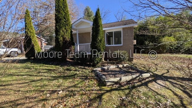 Foto del edificio - Cozy 1-Bed, 1-Bath Home w/ Laundry Hookups!