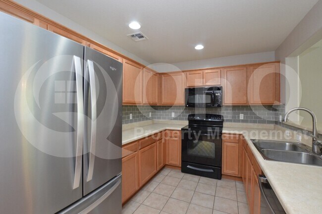 Foto del edificio - 5750 S Ladyslipper Pl