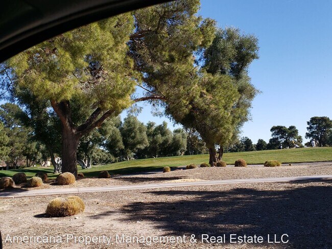 Foto del edificio - 1 br, 1 bath House - 698 Oakmont Ave #1310