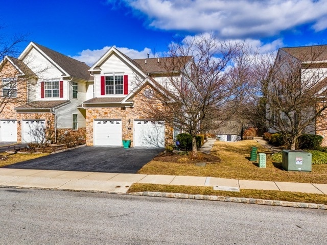 Building Photo - 137 Fringetree Dr