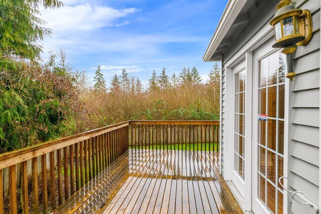 Foto del edificio - 3 Bedroom 2.5 Bath Forbes Creek Kirkland