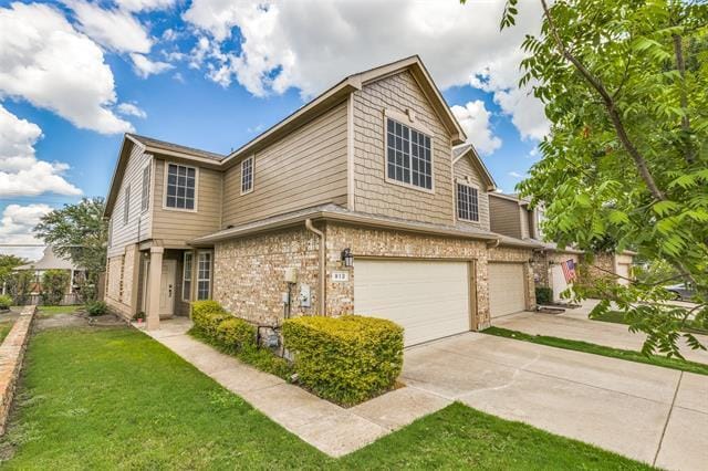 Building Photo - 913 Englewood Ln
