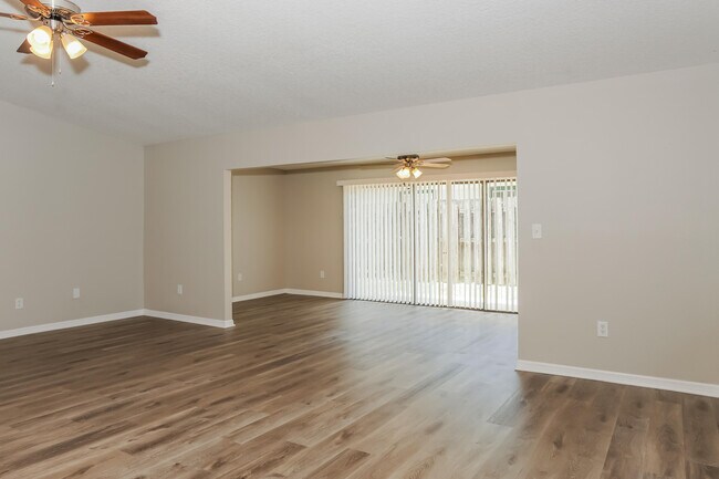 Foto del edificio - 251 Hinchman St SE