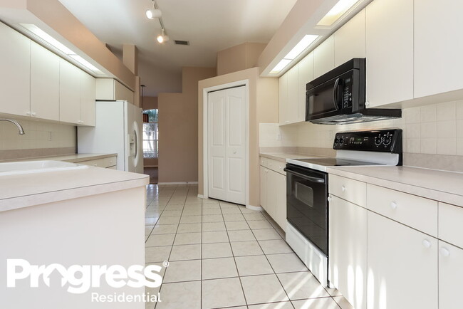 Foto del edificio - 3712 72nd Ave Cir E
