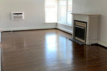 living room - 7211 Division St
