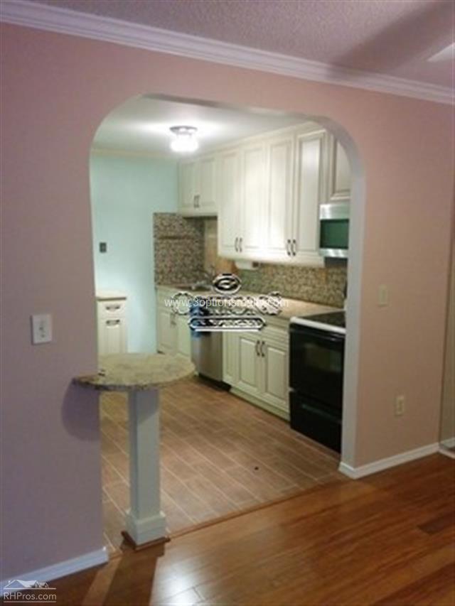 Building Photo - 2412 Huntingdon Chase