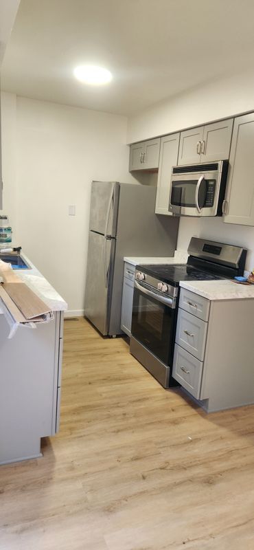 Foto del edificio - 326 E 2nd St