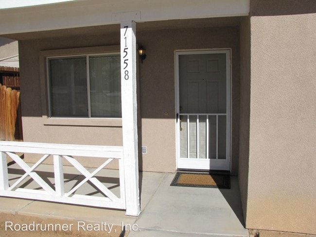 Building Photo - 3 br, 2 bath House - 71558 Sunflower Dr