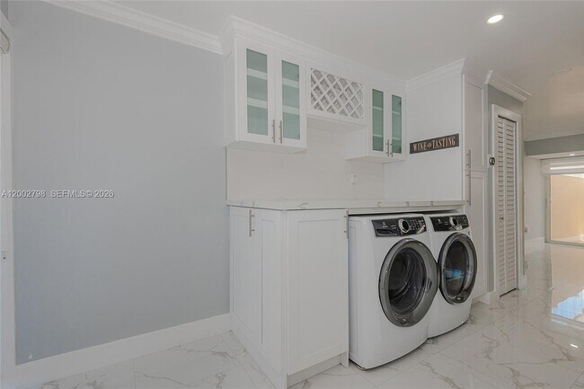 Foto del edificio - 6325 SW 138th Ct