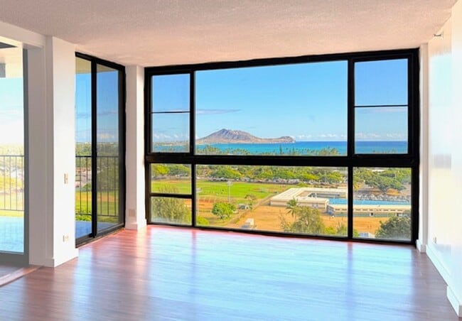 Stunning views from this 2 bedroom, 2 bath... - Stunning views from this 2 bedroom, 2 bath... Apartment