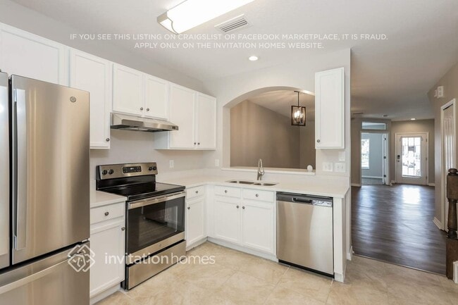 Foto del edificio - 15792 Fishhawk Falls Dr