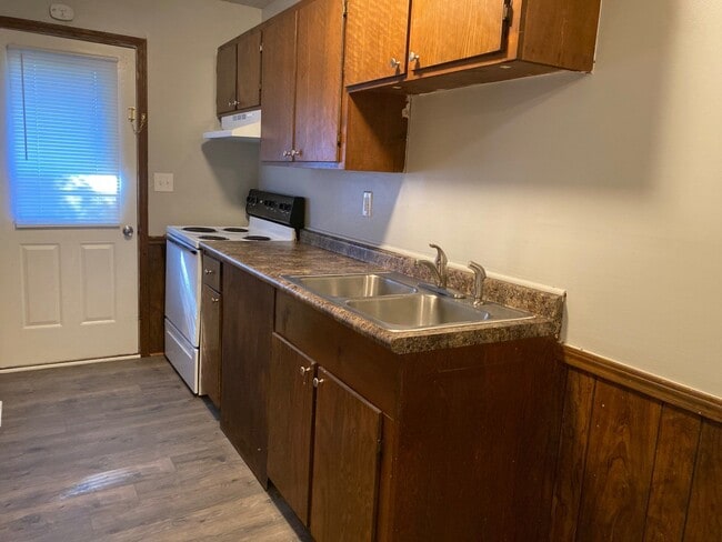 Building Photo - 35 Rossfield Cv