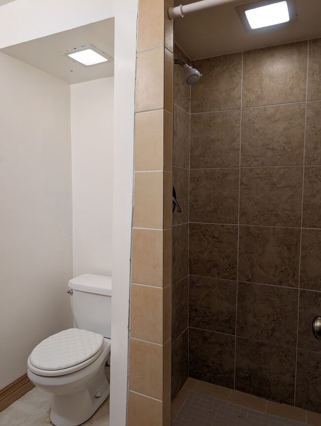 Bathroom - 1435 NE 12th St