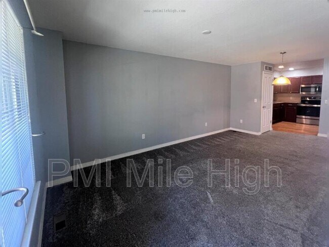 Foto del edificio - 15800 E 121st Ave