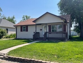 Building Photo - 1000 N Hewett Ave