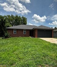 Building Photo - 3349 W Deerfield St
