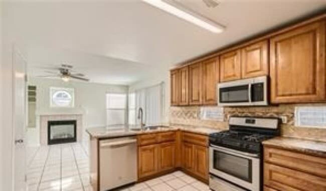 Foto del edificio - 7516 Sea Spray Ave