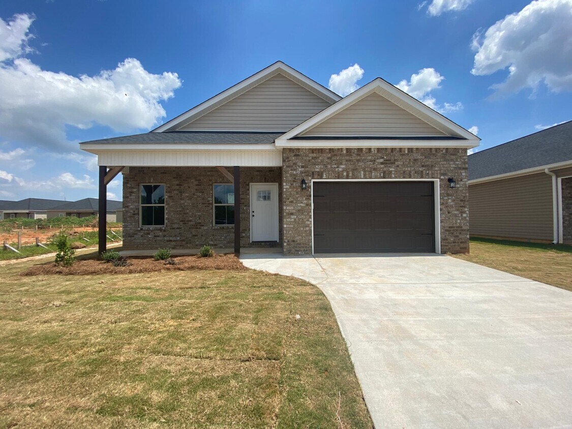 229 Beau Claire Cir, Byron, GA 31008 House Rental in Byron, GA