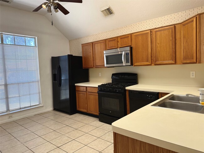 Building Photo - 9035 Waving Fields Dr