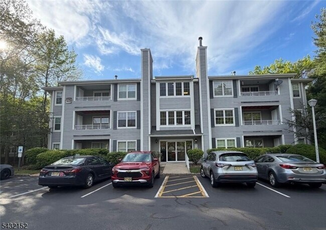 Foto del edificio - 2509 Candlelight Ct